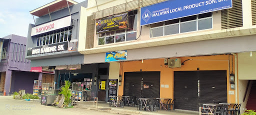 Alter & Stitch Studio ( kedai Jahit )
